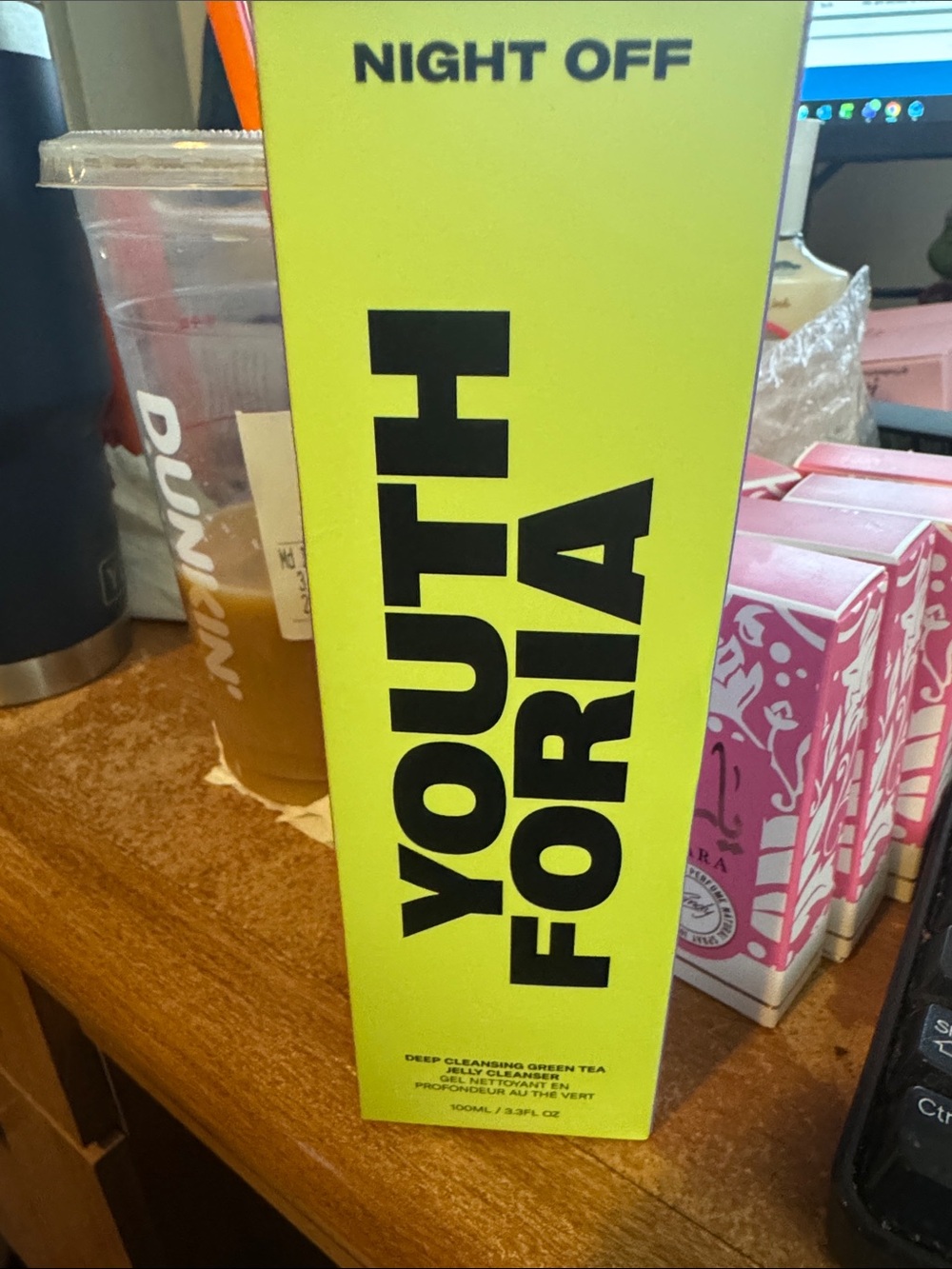 Youth Foria Night Off Deep Cleansing Green Tea Cleanser - Bright Yellow